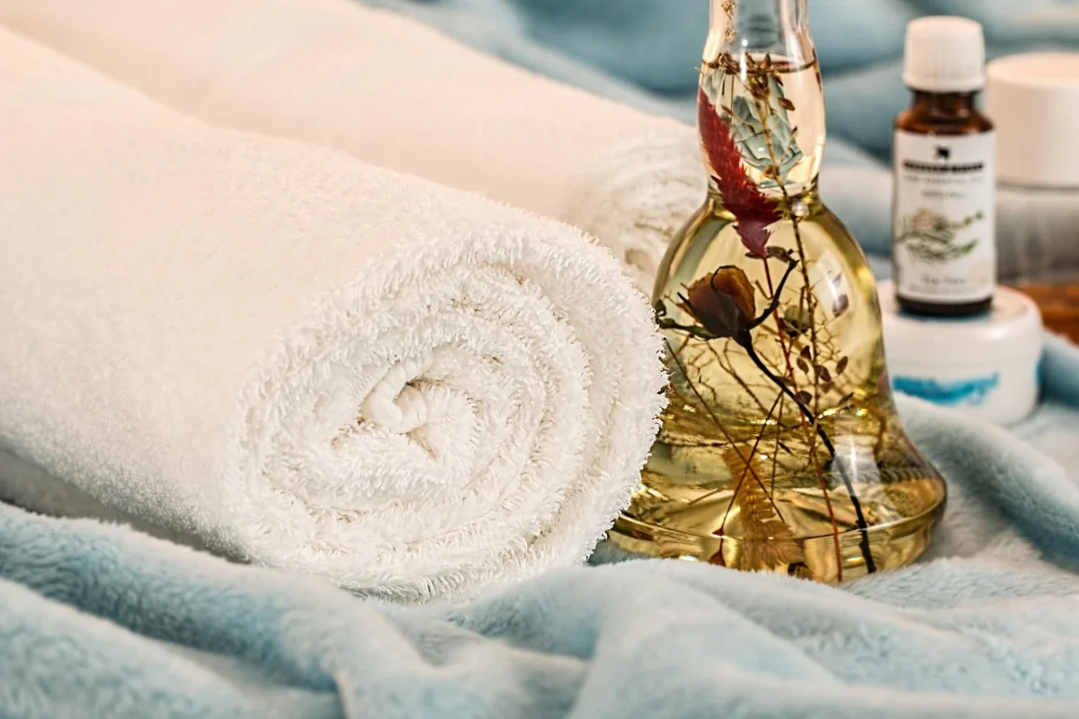 Apakah Obat Rayap Merusak Warna Parket? Tips & Solusi 2026 2 Termite Treatment Spray Bottle
