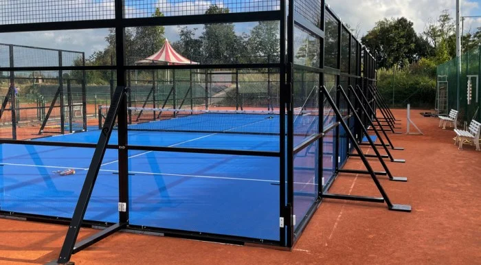 Lantai Parket Lapangan Basket Portable &mdash; Solusi Event Serbaguna
