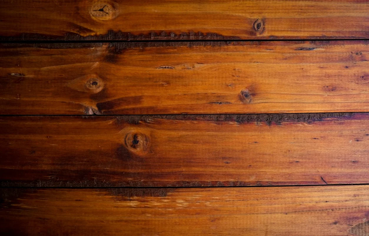 Foto oleh Magda Ehlers di Pexels Water Drops Wood Floor Finish