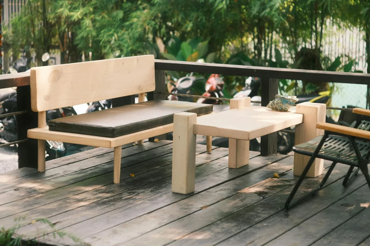 Foto oleh 🇻🇳🇻🇳 Việt Anh Nguyễn 🇻🇳🇻🇳 di Pexels Wood Deck Outdoor Patio