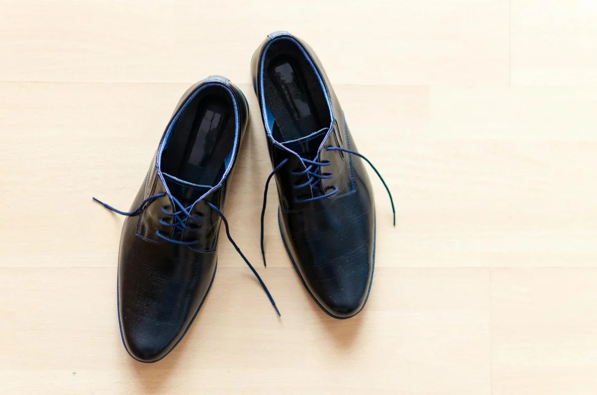 Wood Floor Leather Shoes