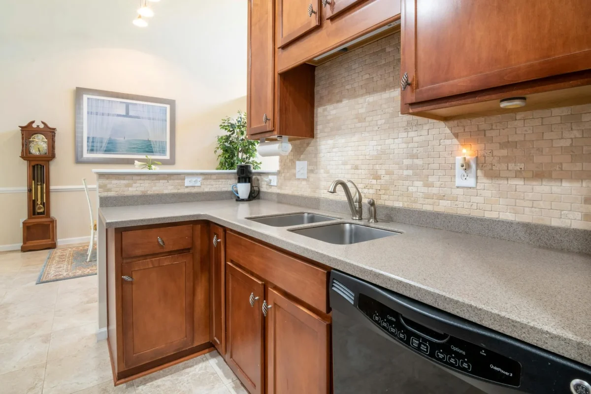 Foto oleh Curtis Adams di Pexels Wood Flooring Granite Tiles
