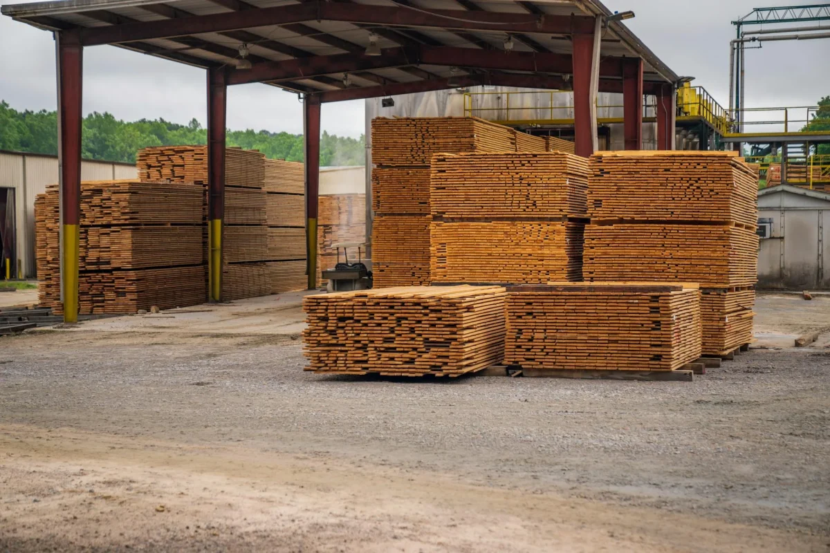 Apakah Parket Cocok Untuk Rumah Minimalis? 2026 6 Wood Flooring Planks Construction Site