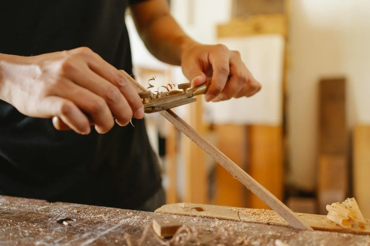 Foto oleh Ono Kosuki di Pexels Wood Flooring Professional Craftsman