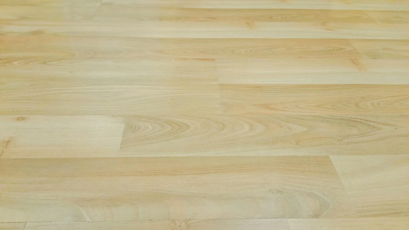 Perbandingan Harga Lantai Parket Kayu dan Vinyl 2026 1 Wood Flooring Vinyl Planks