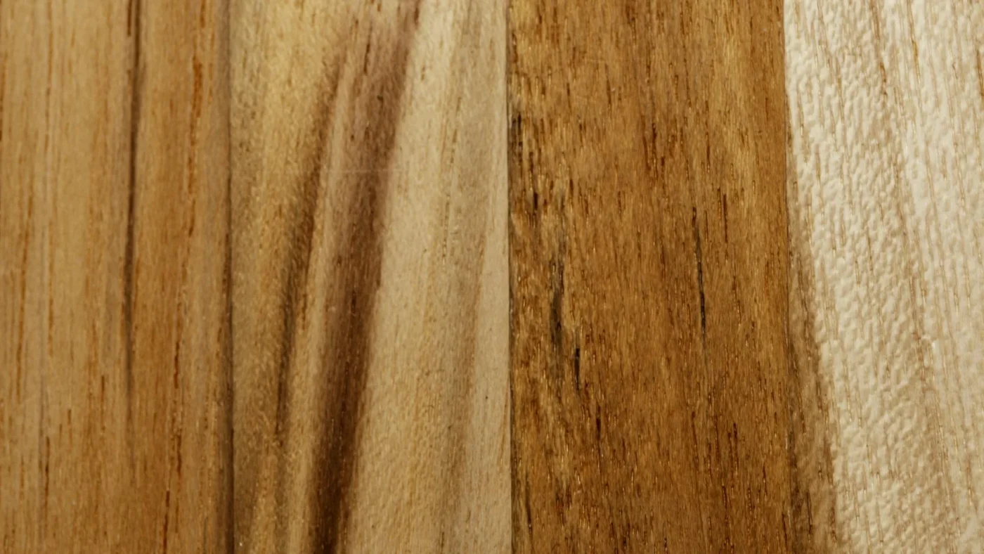 Foto oleh Artem Podrez di Pexels Wood Parquet Maple Wood