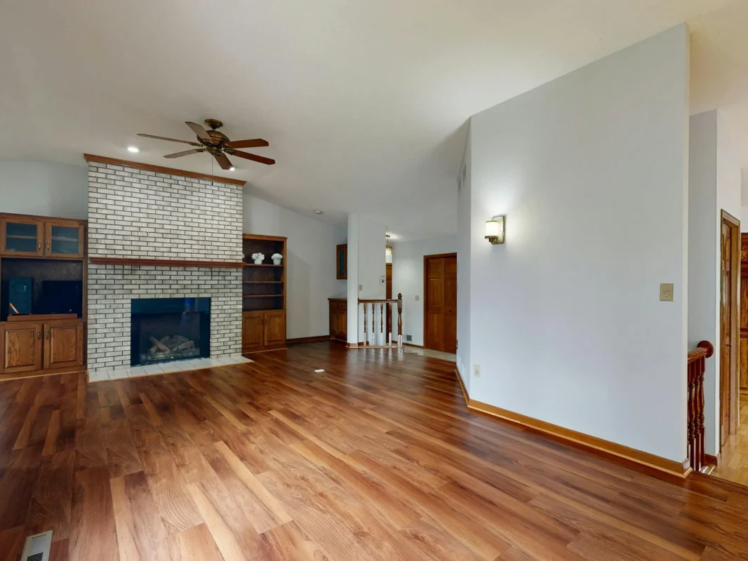 Foto oleh Peter Vang di Pexels Wood Samples Floor Finishing