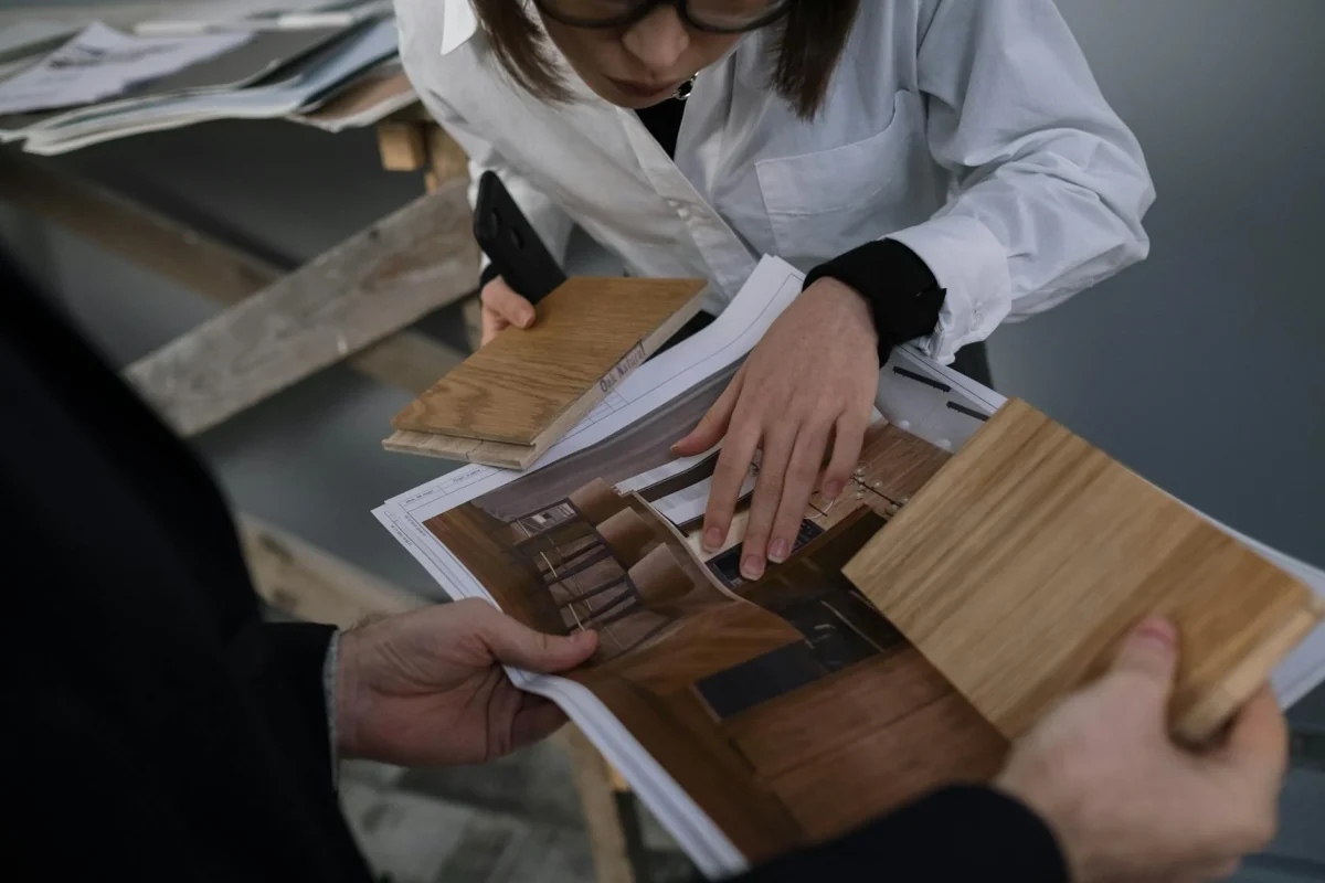 Ketebalan Ideal Lantai Parket Kayu Solid & Tips Pasang 2026 7 Wood Samples Interior Design