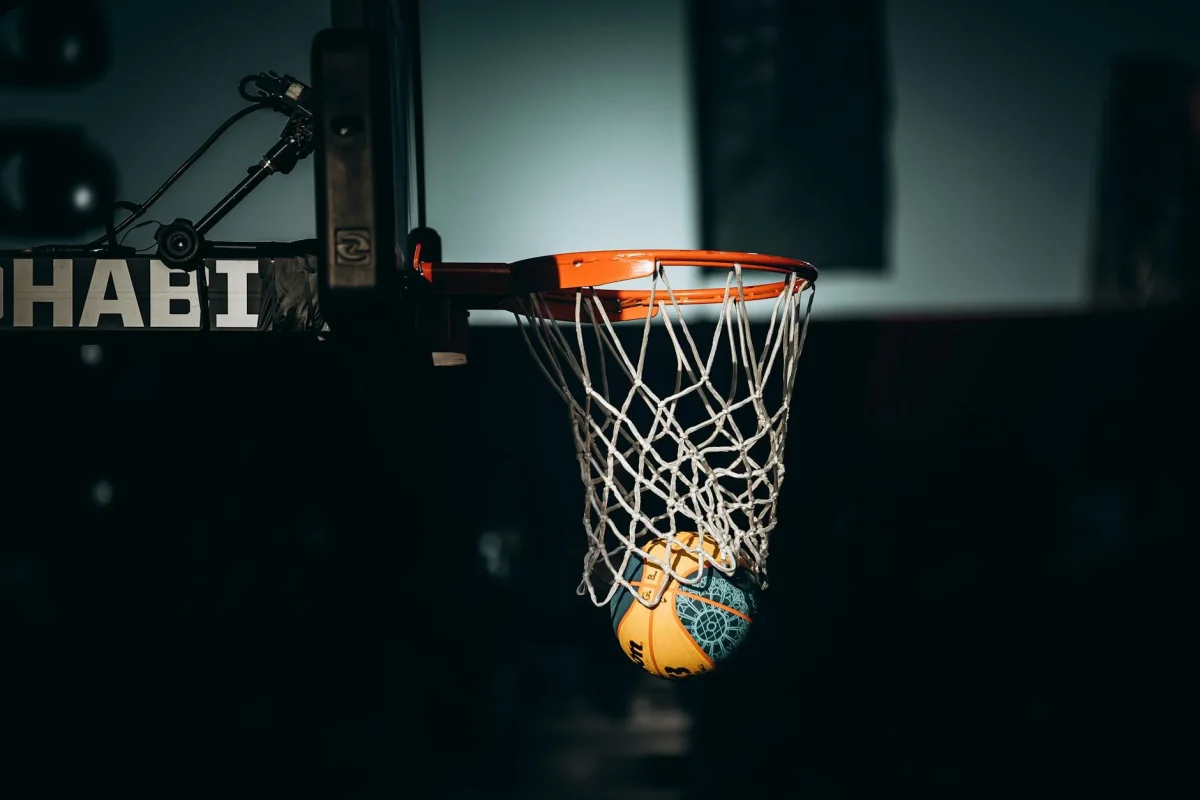 Ketebalan Parket Ideal Lapangan Basket & Jasa Pasang Profesional 6 Wujudkan Lapangan Basket Impian Anda Sekarang!