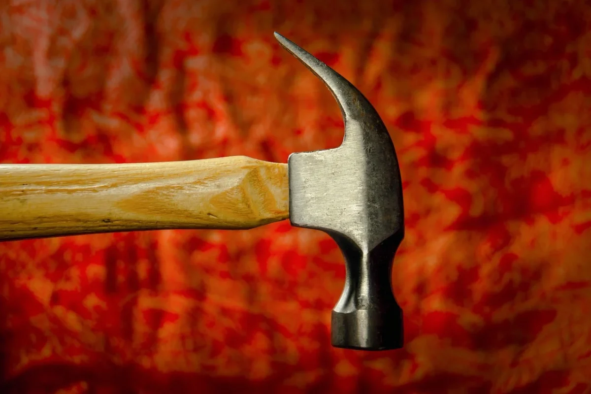 Kelebihan Parket Lantai Kayu dibanding SPC 2026 5 Professional Carpenter Tools