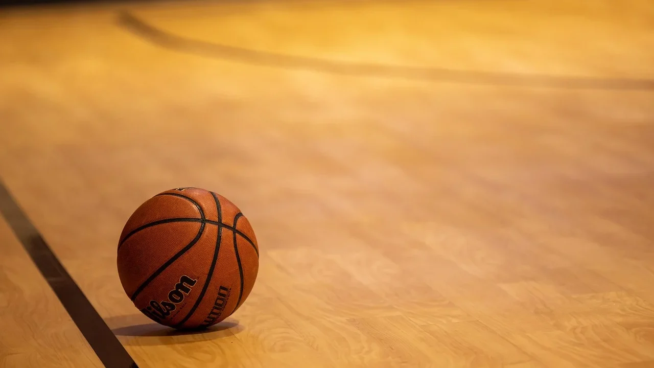 Spesialis Lantai Olahraga Basket Profesional 2026 1 Basketball Court Hardwood Floor