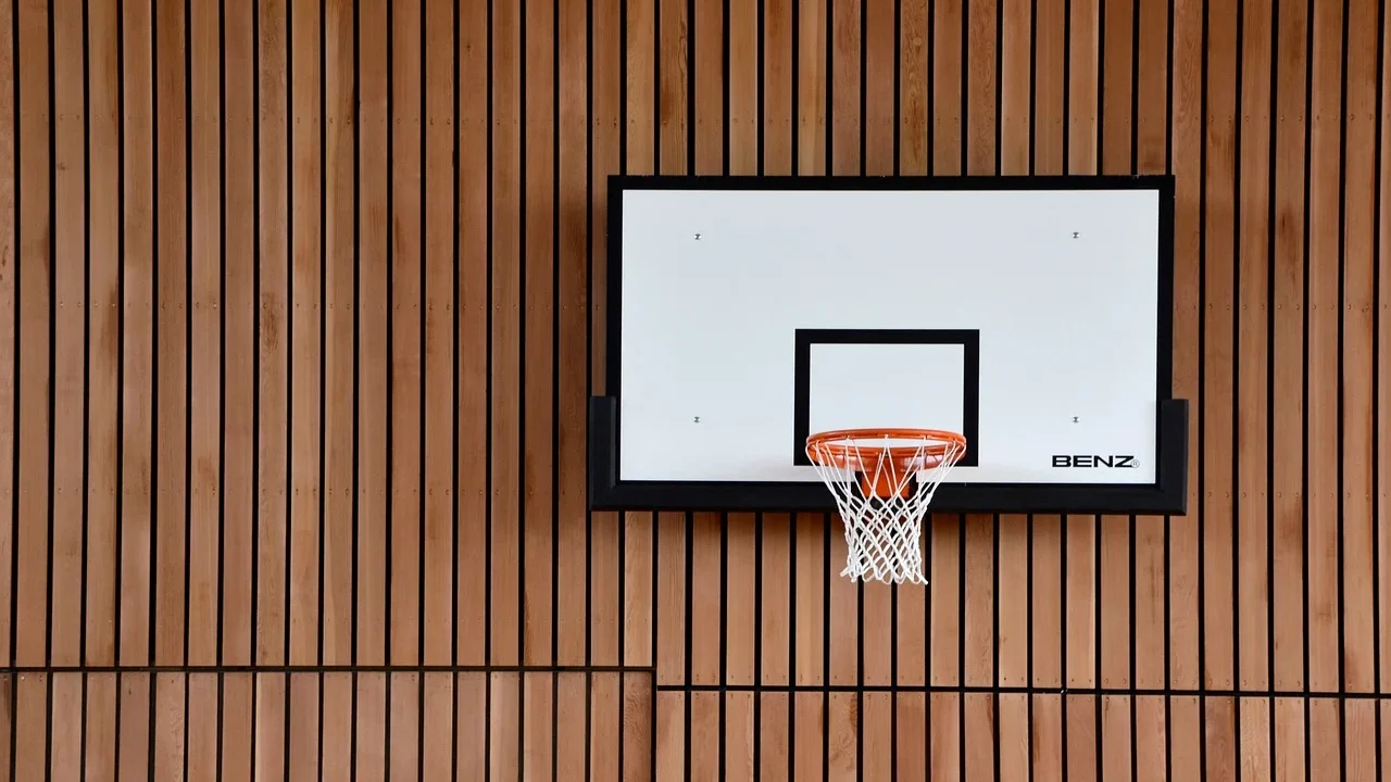 Jasa Pasang Lantai Polipropilen Basket Profesional 2026 5 Basketball Player Sports Injury Prevention